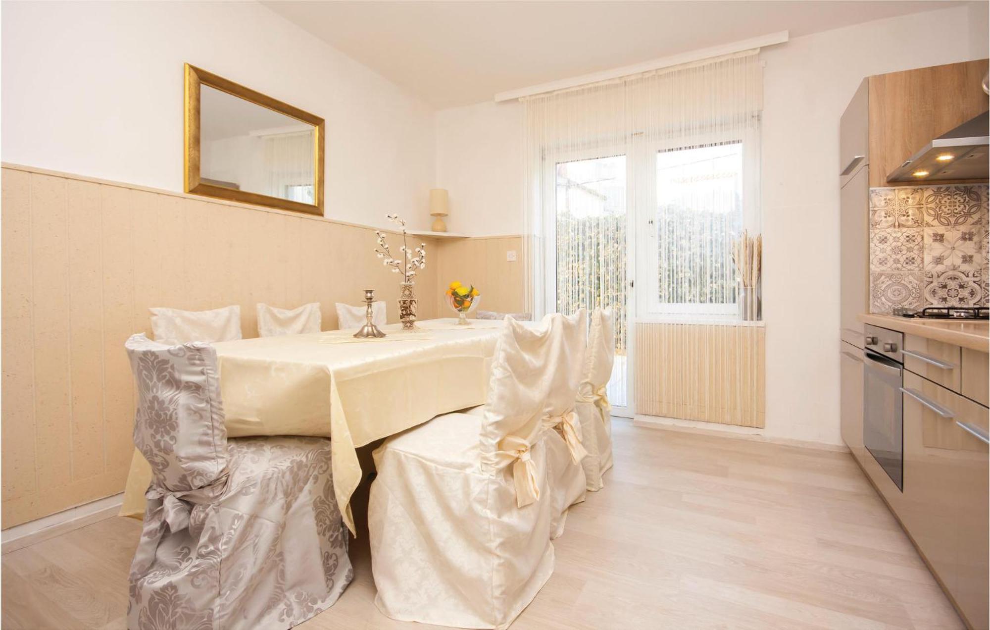 Cozy Apartment In Brodarica With Wifi Zewnętrze zdjęcie